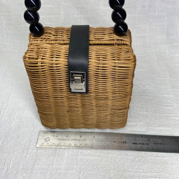Small Straw Rattan Wicker Bag with Black Bead Handle & Twist Clasp Closure - Picture 12 of 13